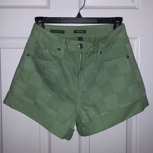 Wild Fable, green checkered shorts (00/24r)